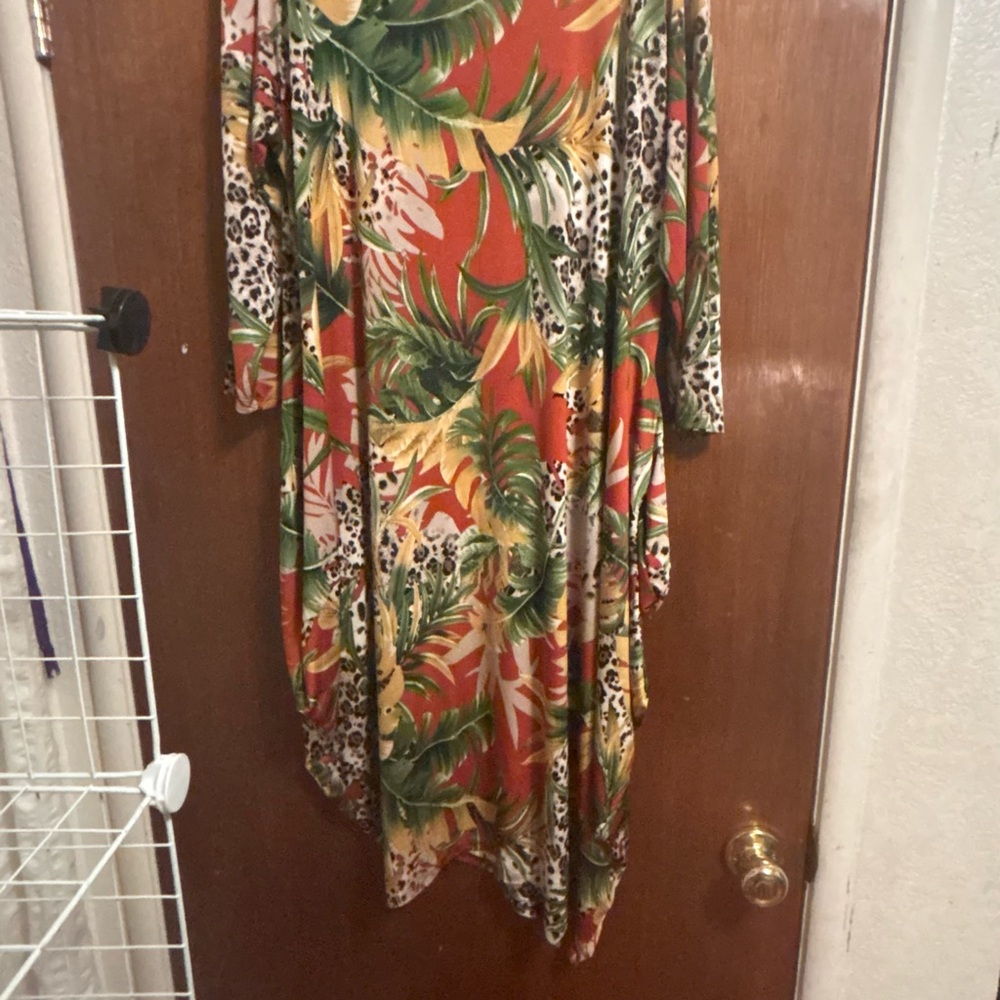 Tropical Print Maxi Dress - Picture 6 of 16
